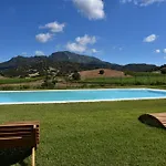 펜션 Santu Martine: With Pool Galtellì