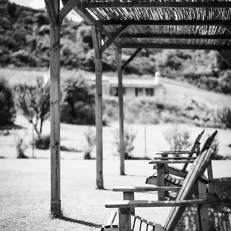 Santu Martine: With Pool