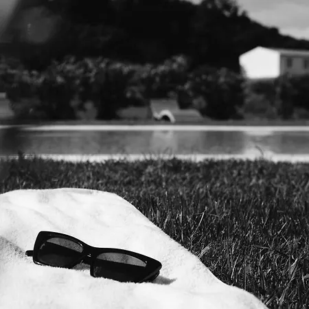 Santu Martine: With Pool *