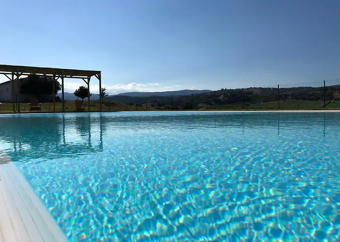Santu Martine: With Pool *